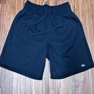 Alo Yoga High-Waist Easy Sweat Shorts Black Size S – Flawed Waistband